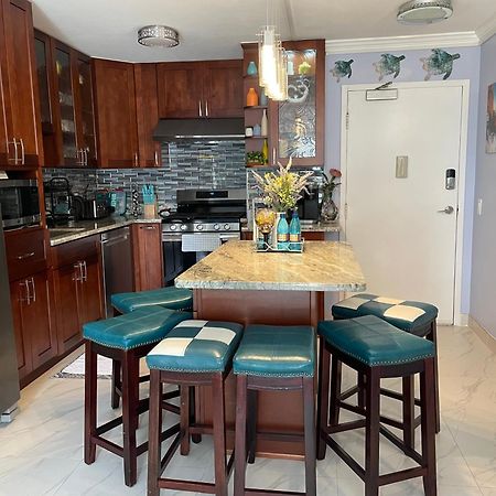 Amazing Waikiki Beach Condo 2Bed2Bath+Free Parking Honolulu Eksteriør bilde
